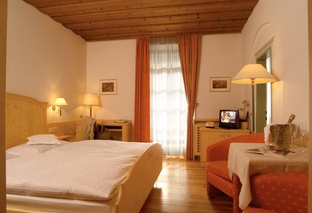 Romantik Hotel Post Nova Levante Dış mekan fotoğraf